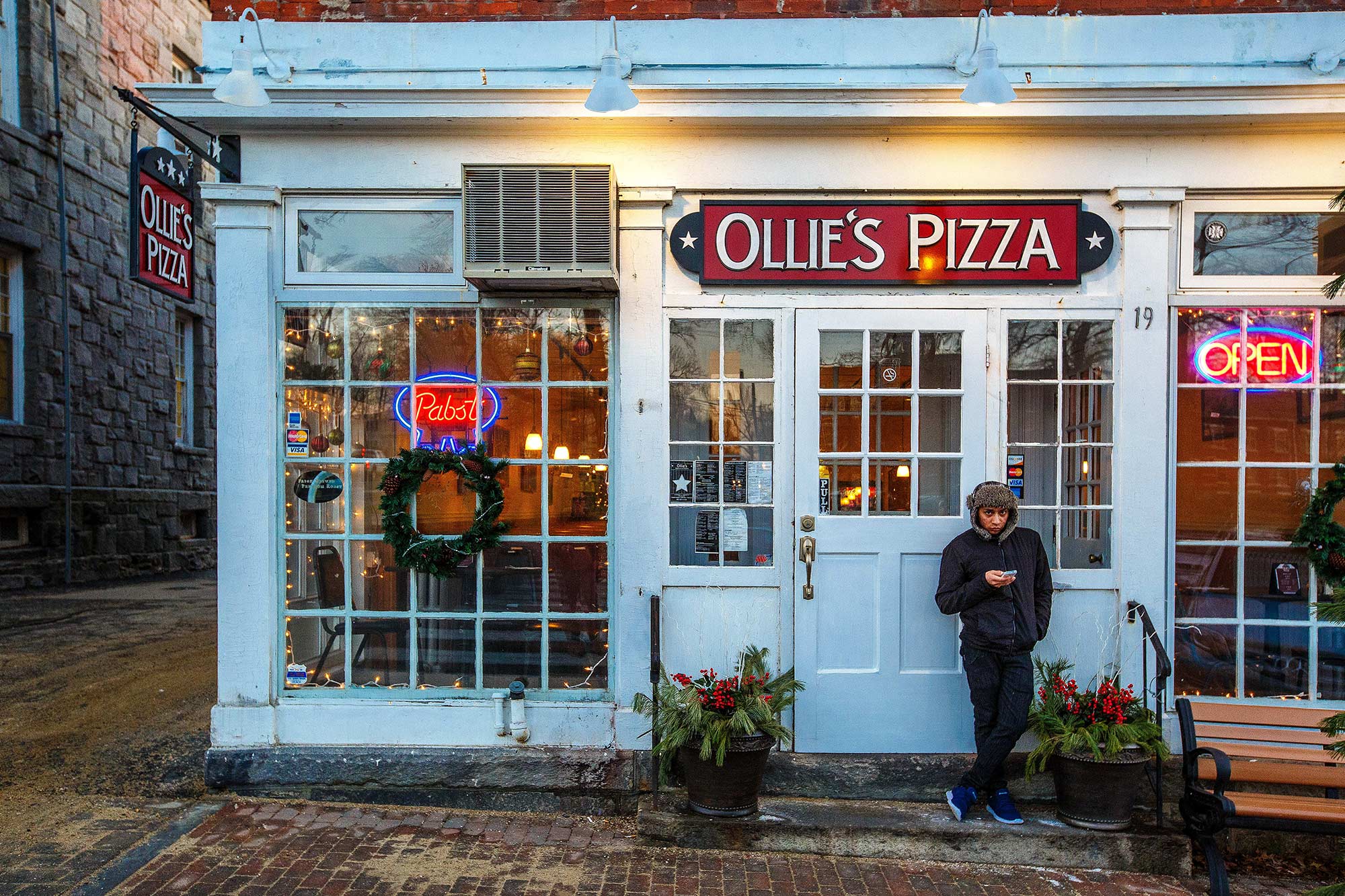 Ollie's Pizza, Litchfield, CT, 12/15/14